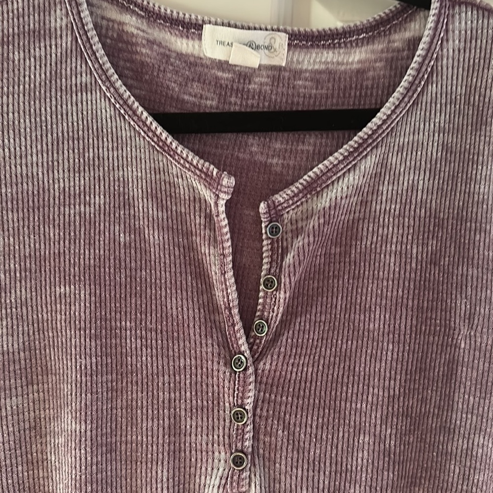 Treasure and Bond Women’s Henley - Picture 3 of 5